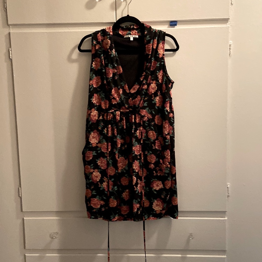 Collective concept sleeveless dress size medium
